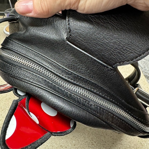 Loungefly Disney Minnie Mouse Purse - Picture 9 of 10